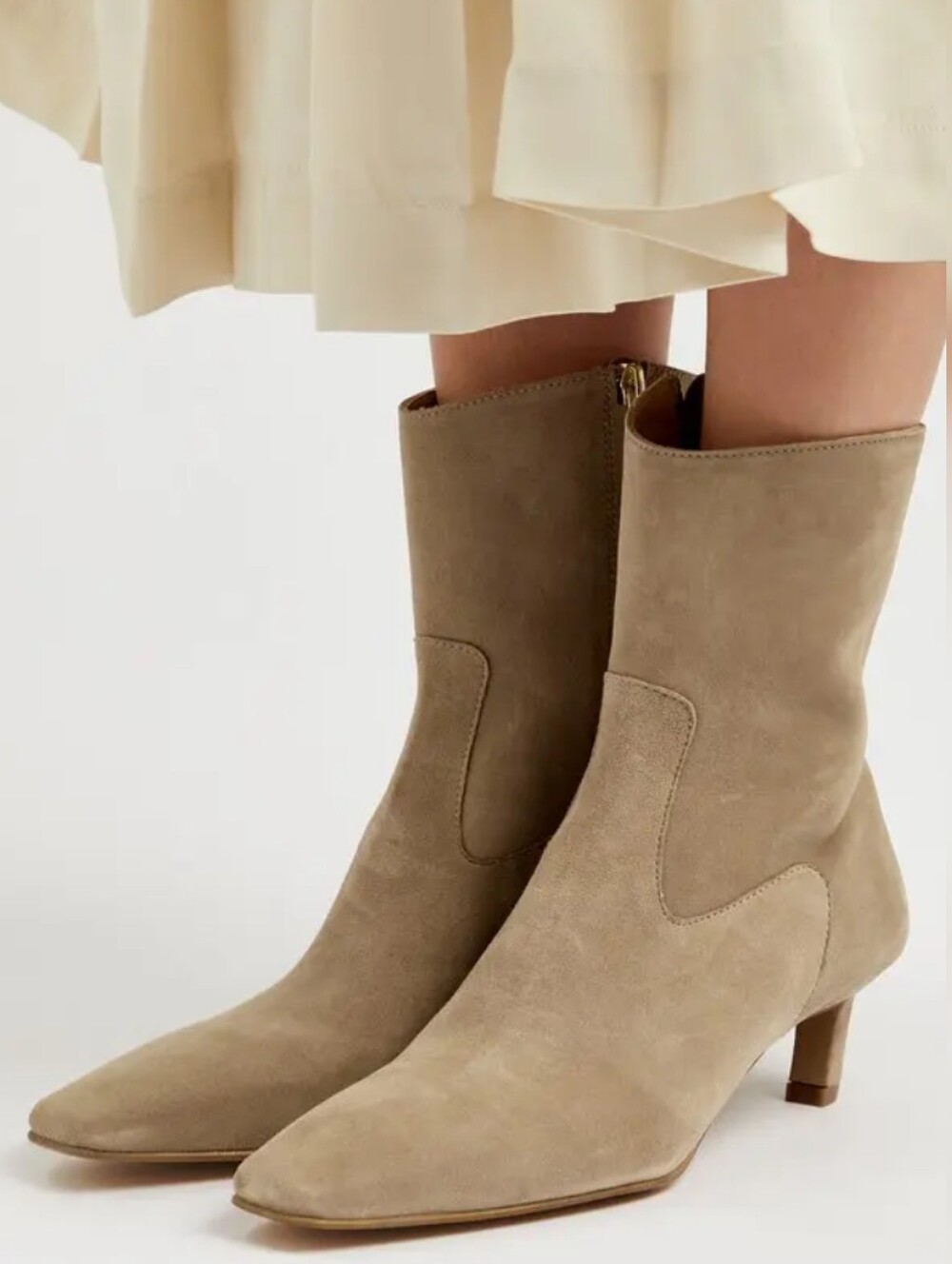 Alohas Nash Suede Ankle Boots in Beige